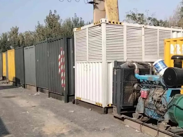 深圳200KW柴油发电机机组每小时油耗是多少?